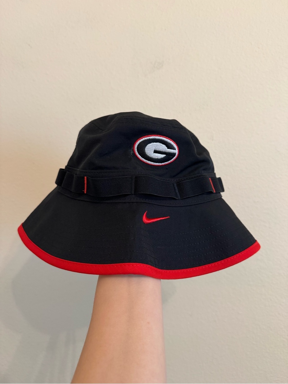 Nike Georgia Sideline Apex Boonie
Dri-FIT College Bucket Hat - Picture 3 of 9